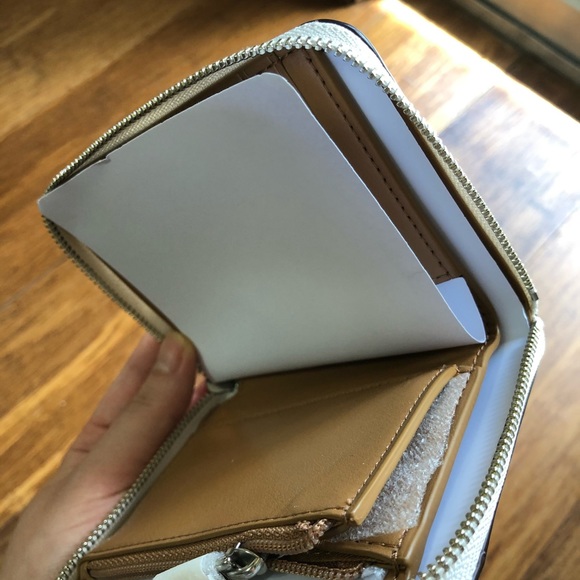 💥SOLD💥 - Picture 3 of 3